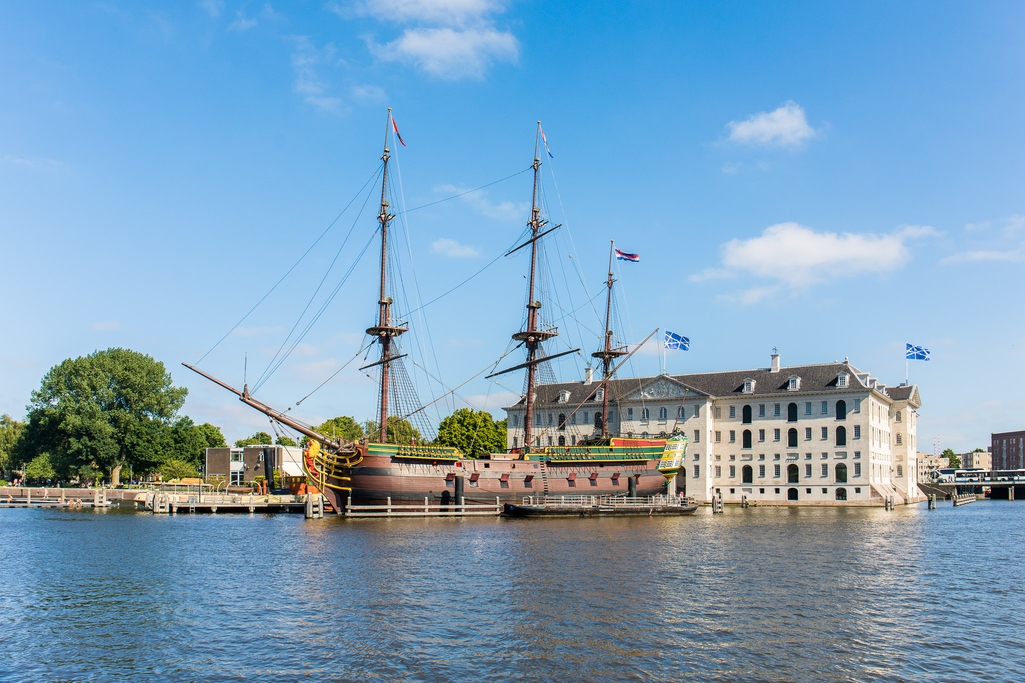 zomer aan het Oosterdok