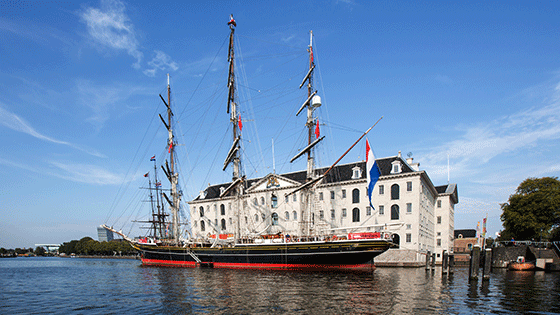 bezoek de clipper 'Stad Amsterdam'