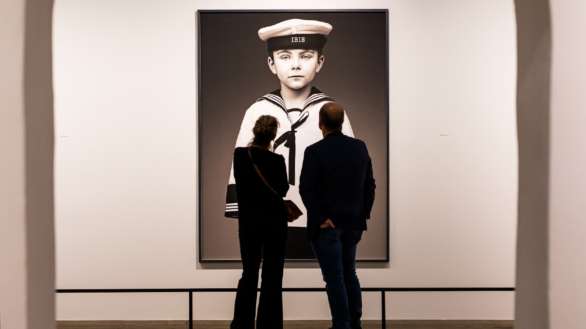 rondleiding door de fototentoonstellingen