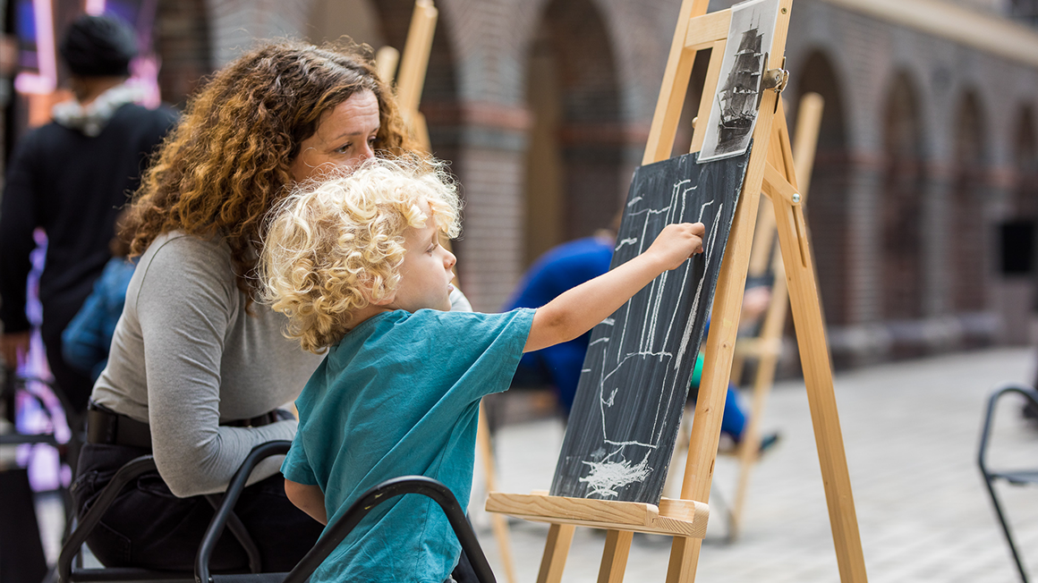 tekenen op het Open Plein: veilige haven (3+)