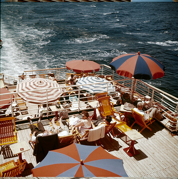 sfeerimpressie aan boord van passagiersschip Oranje, eind jaren ’50